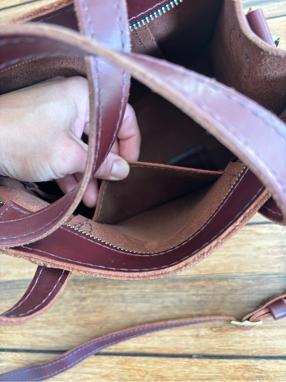 Portland Leather Cognac Medium Lola Crossbody Tote Bag Adjustable Strap - Picture 6 of 8